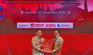 PHOTO-2022-12-13-07-38-44