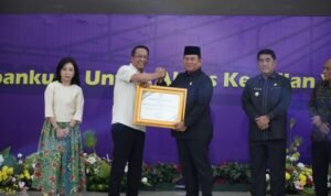 A51F57BF-FD24-48EB-ADD6-E96EF57AE74B